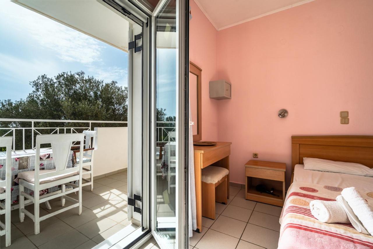 Helena Inn Svoronata Zewnętrze zdjęcie