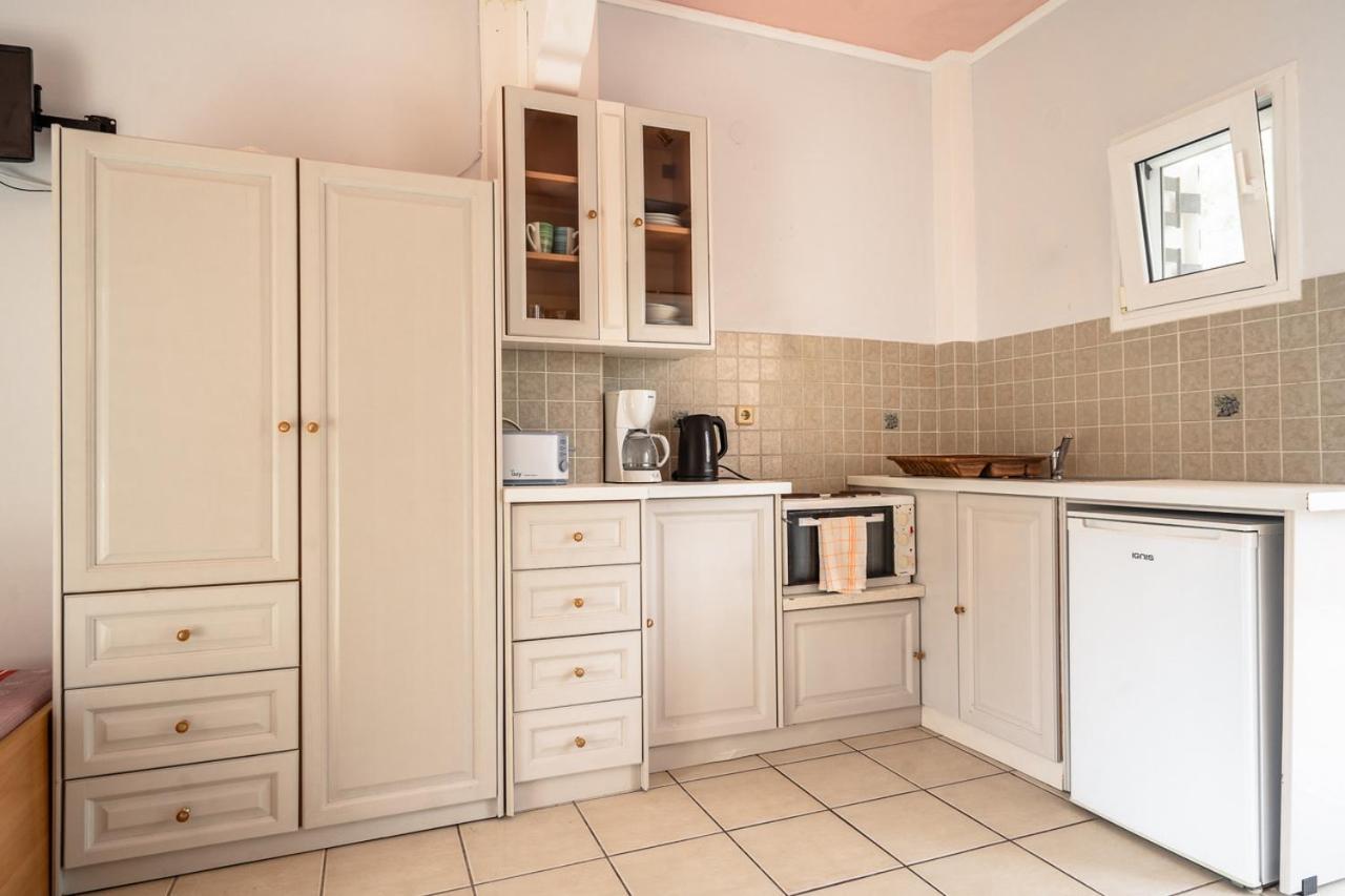 Helena Inn Svoronata Zewnętrze zdjęcie